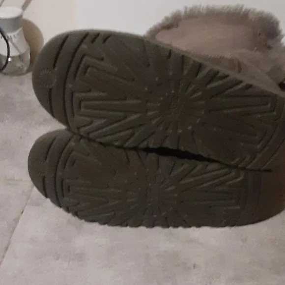UGG  boots  size  3 de nina - Picture 5 of 6